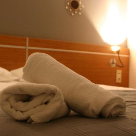 Helios Hotel Poitiers Ngoại thất bức ảnh