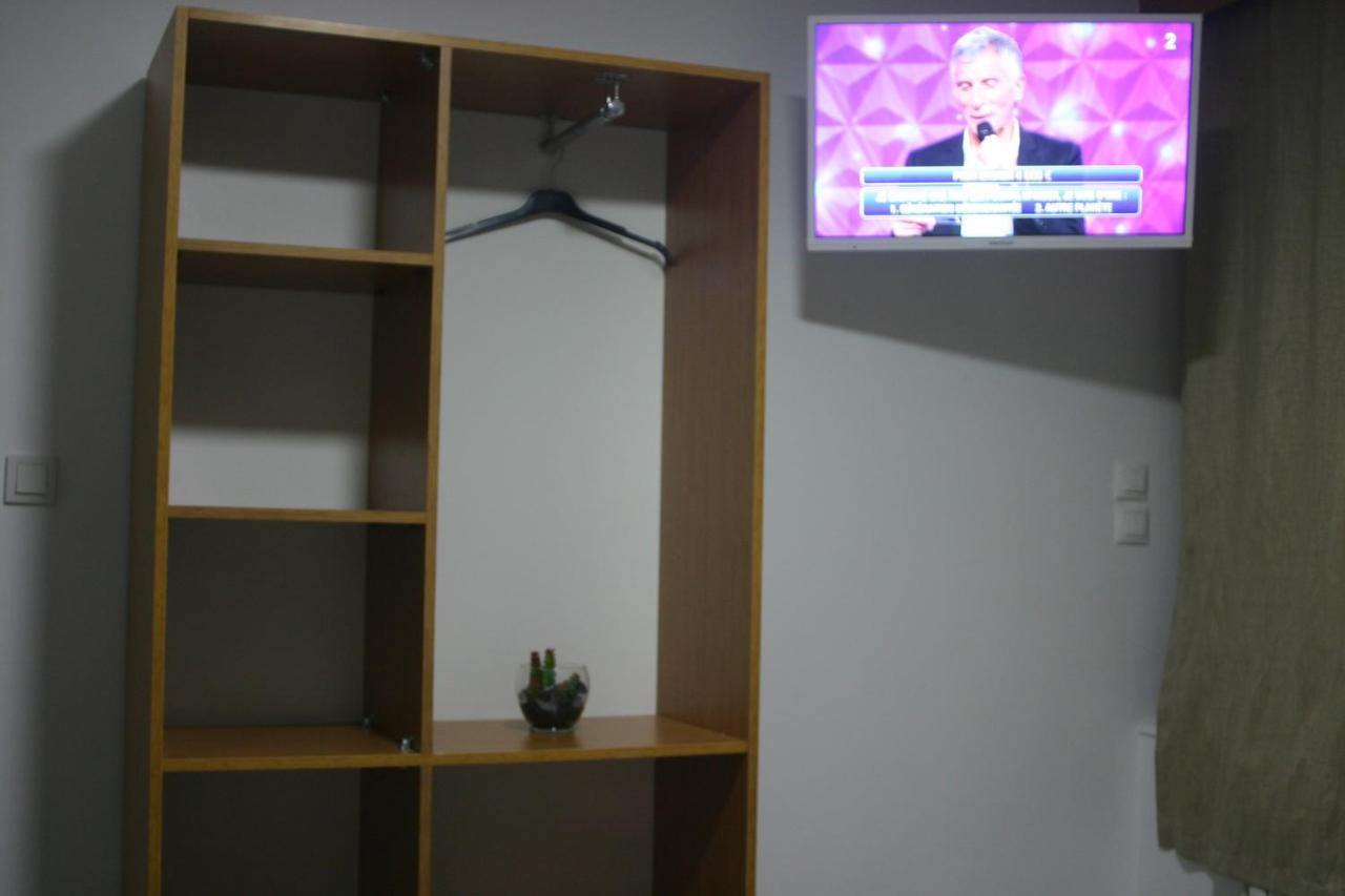 Helios Hotel Poitiers Ngoại thất bức ảnh