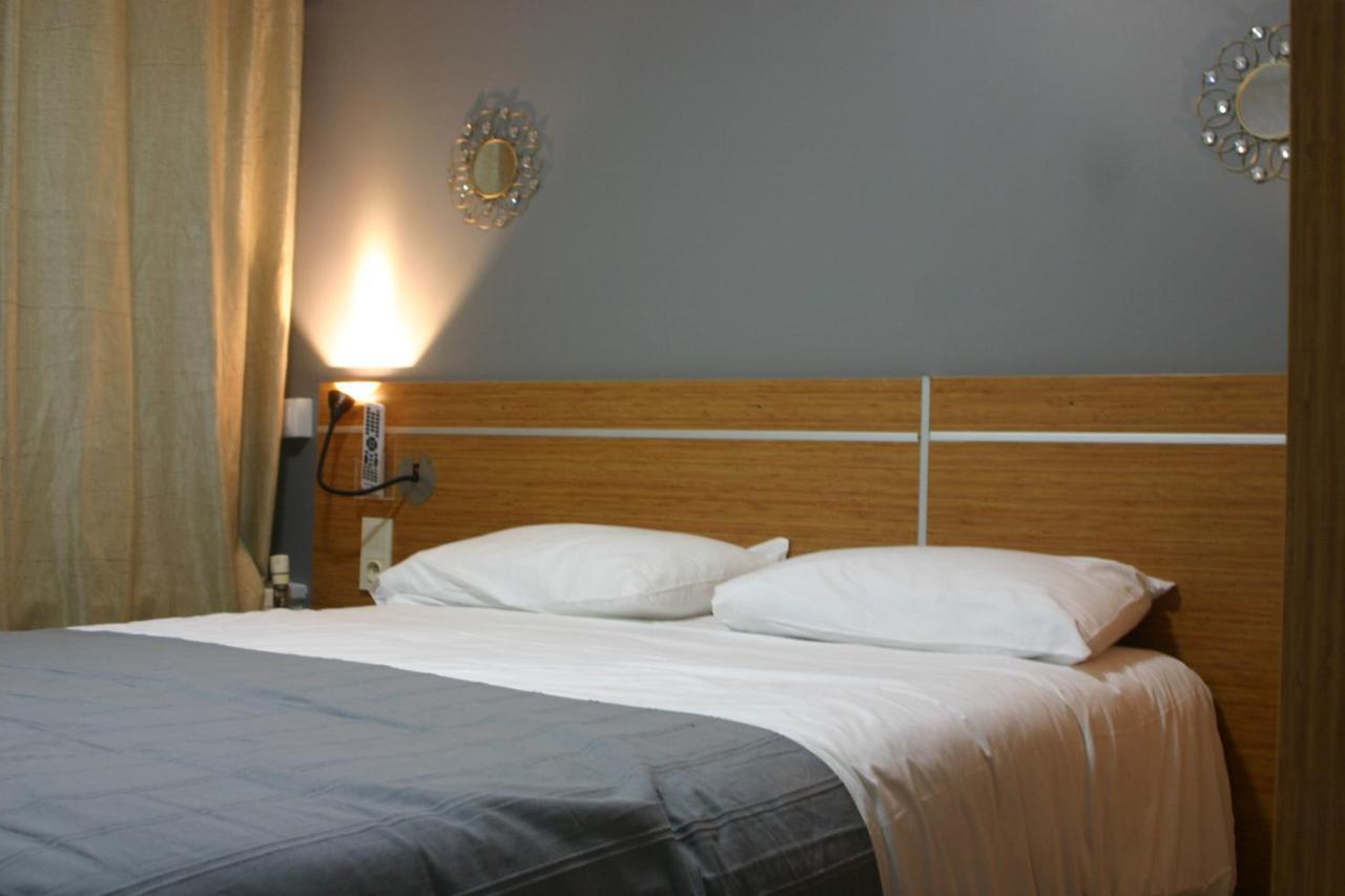 Helios Hotel Poitiers Ngoại thất bức ảnh